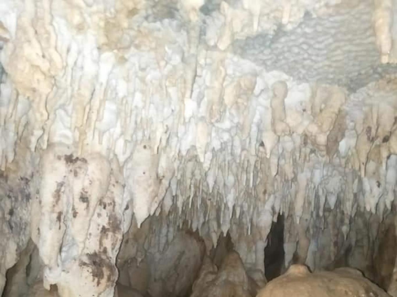 Goa Batu Indo Cangewa