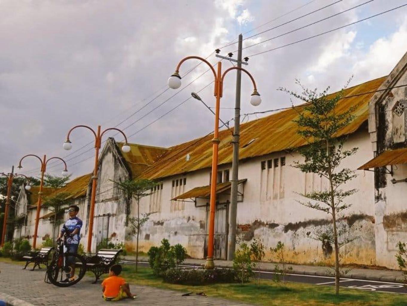 Gudang Tua Djakarta Loiyd