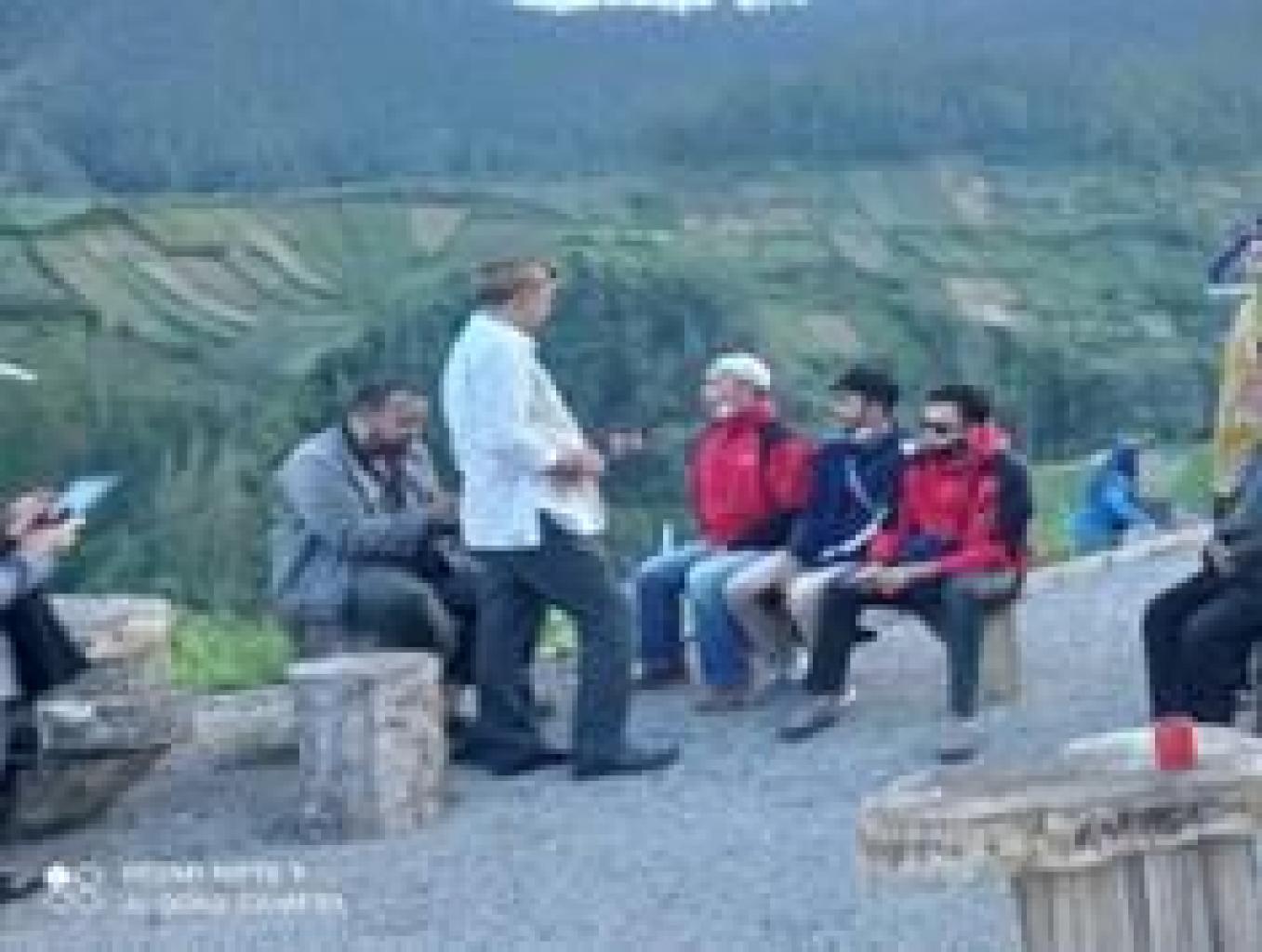 Meeting Outdoor Wonomulyo