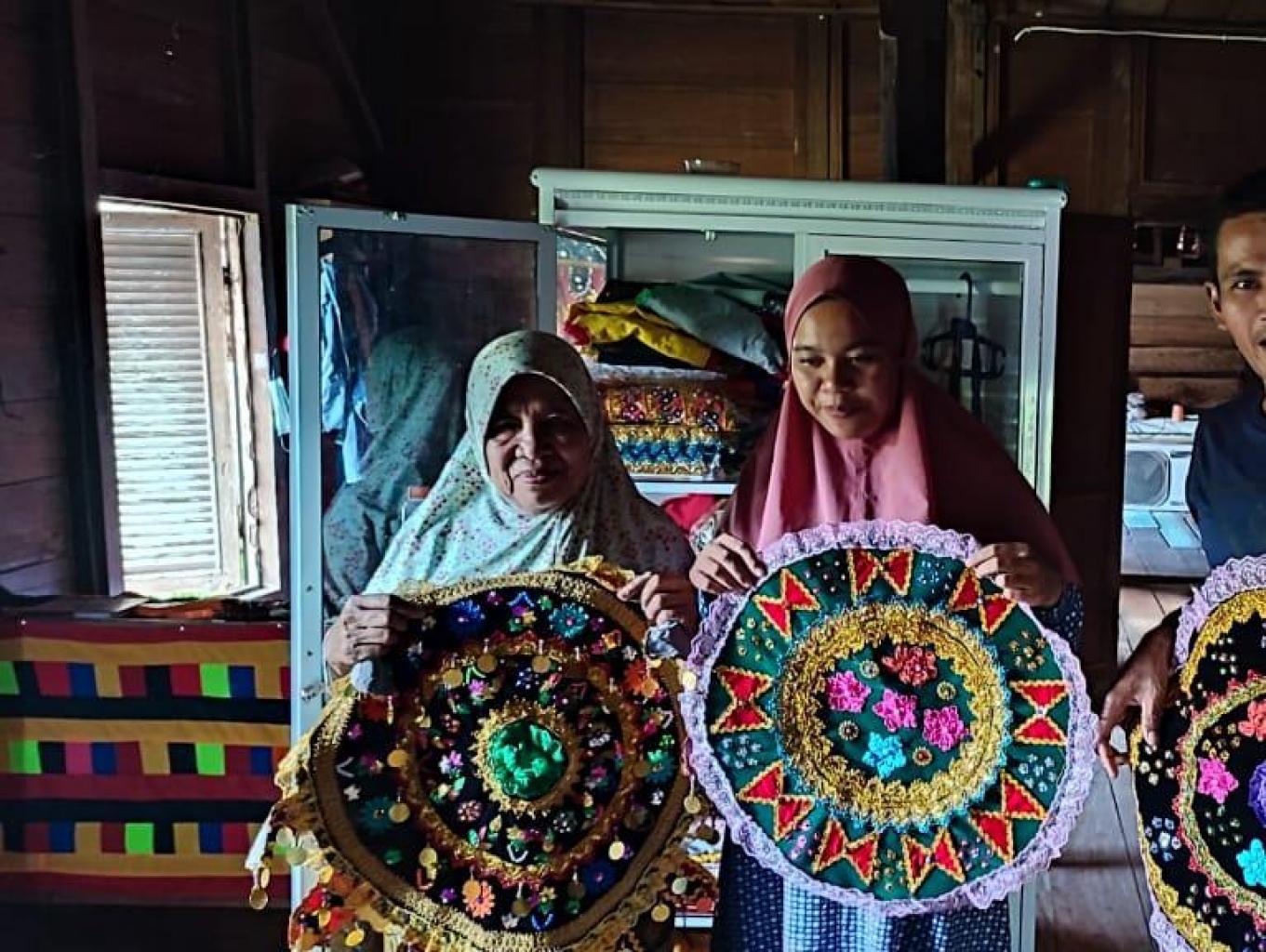 Pernak-pernik Oleh-oleh Lampung