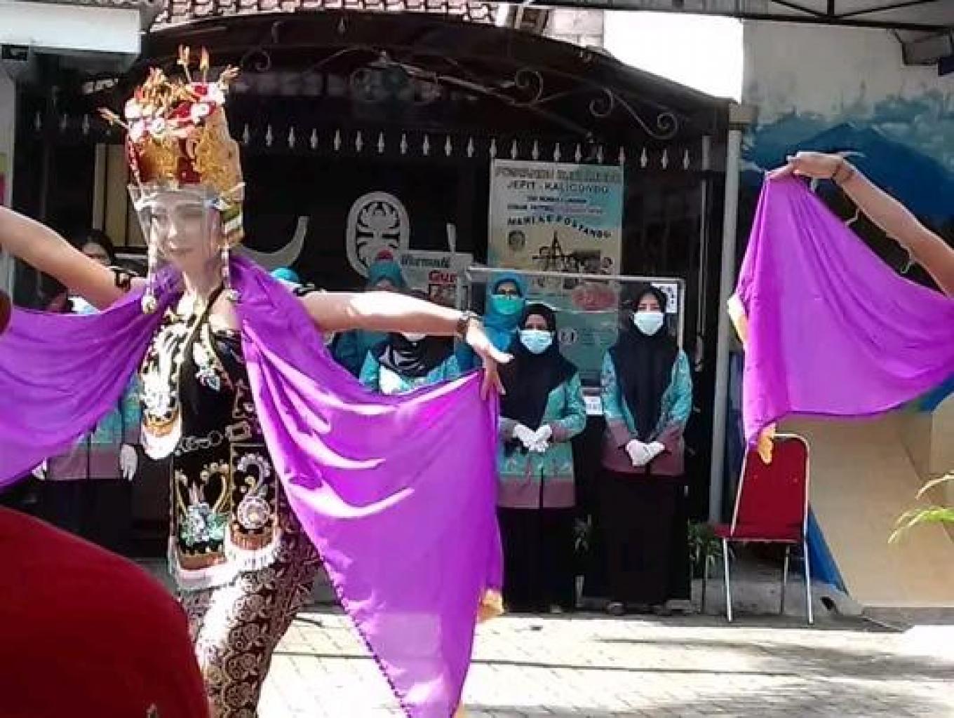 Tari Janger Garuda