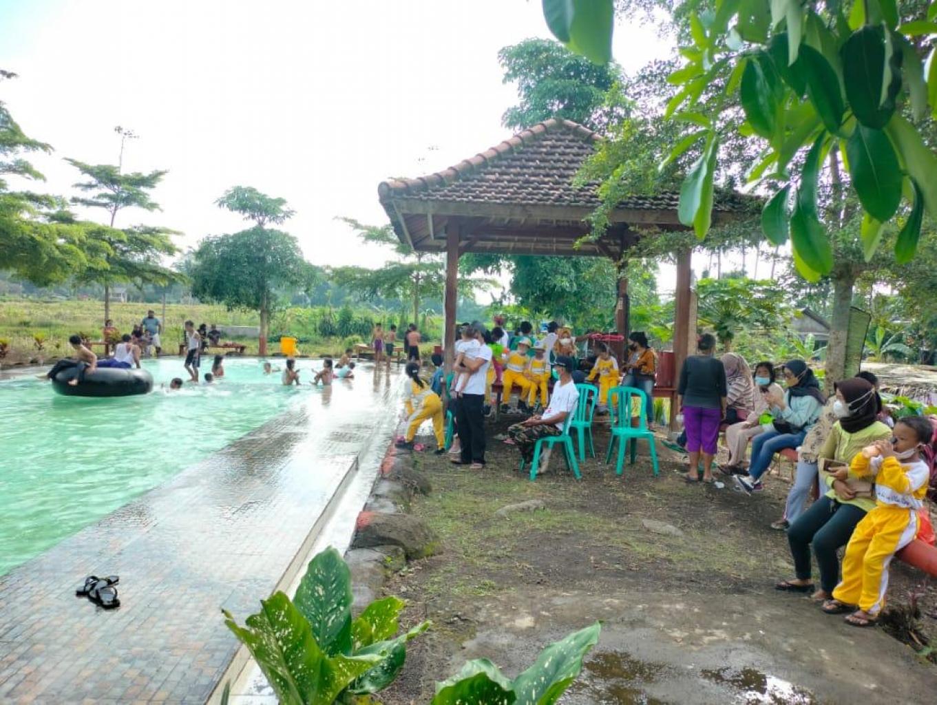 Pemandian Camp Seloaji