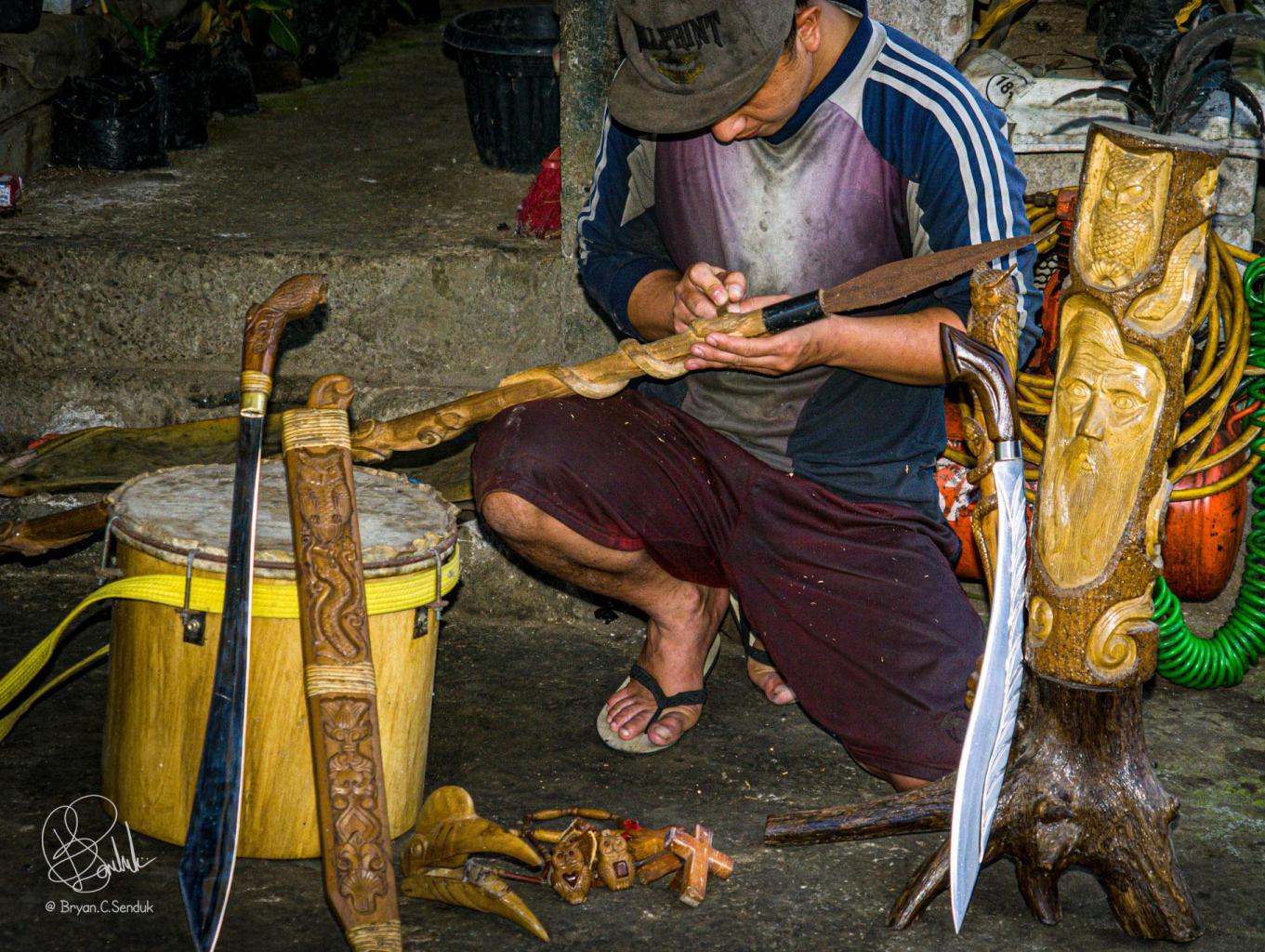 Pahatan, Pernak Pernik Kayu Dan Batu Fosil Kayu Desa Tincep.