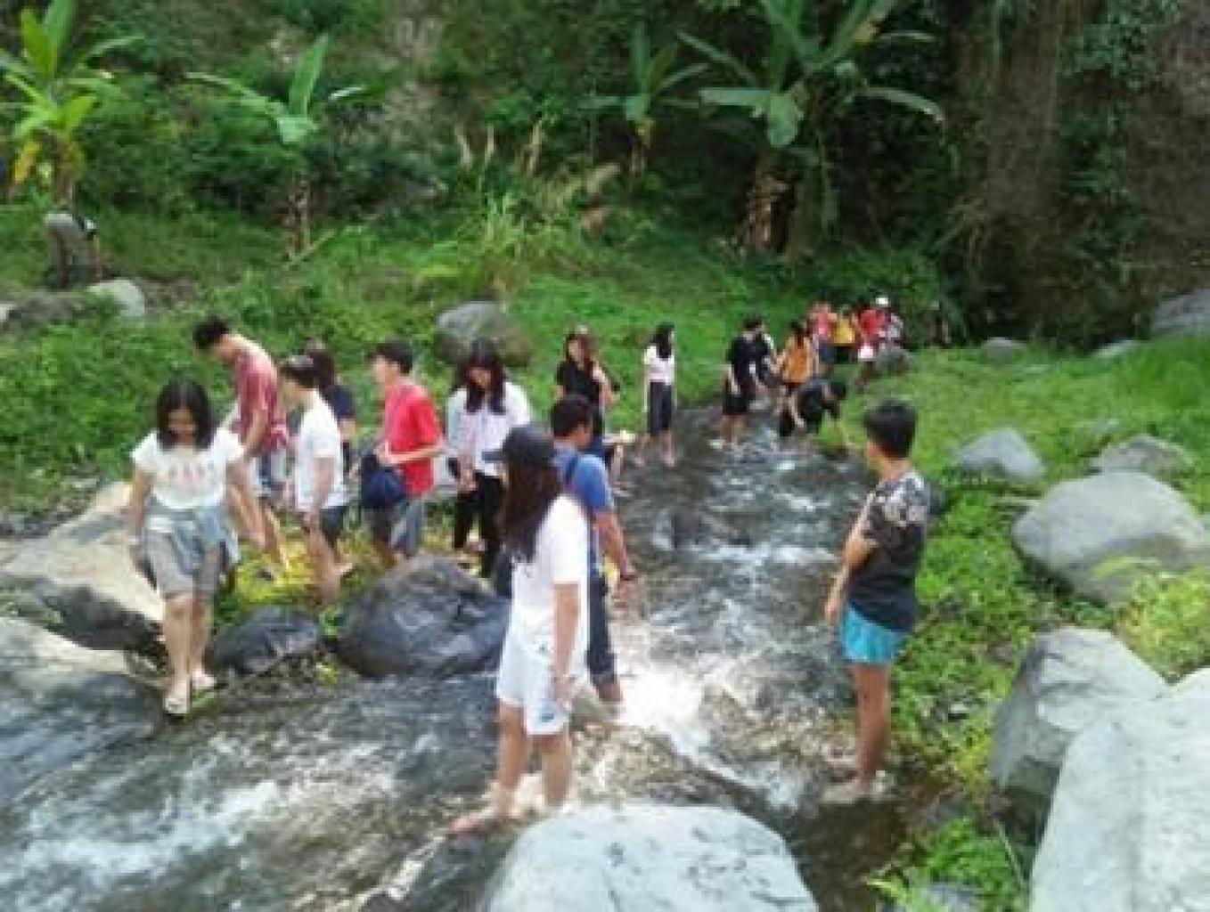 Hiking Track dan Susur Sungai