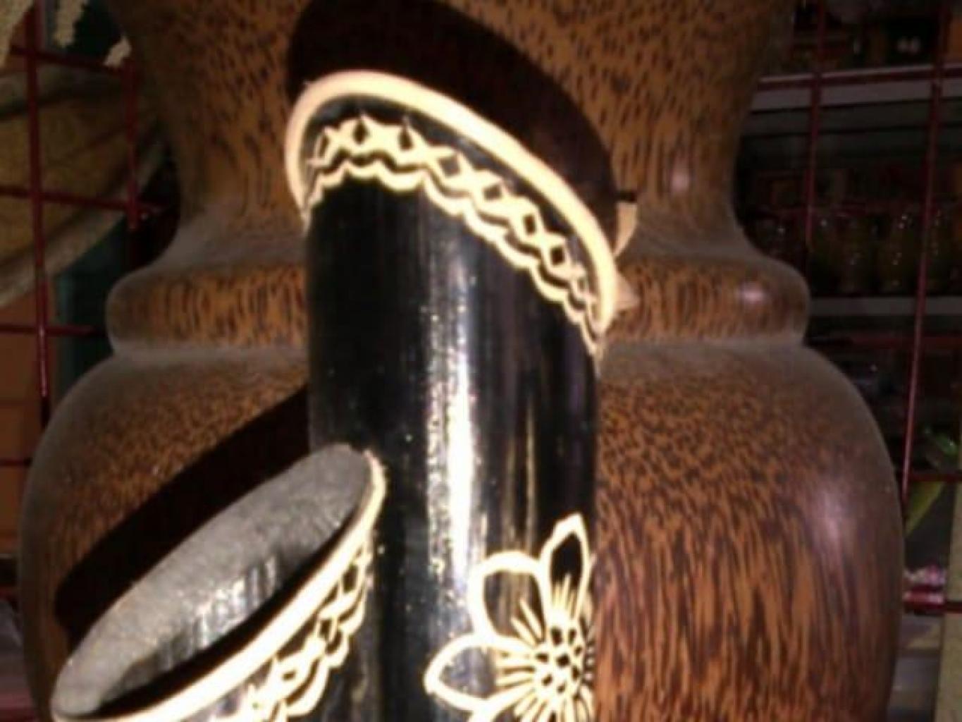 Kerajinan Ukir Bambu