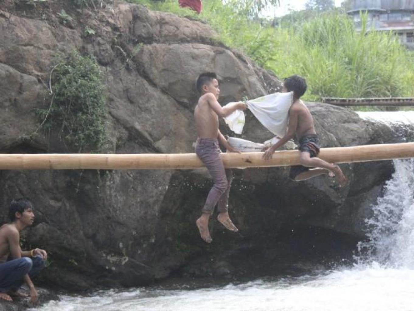 Perang Bantal