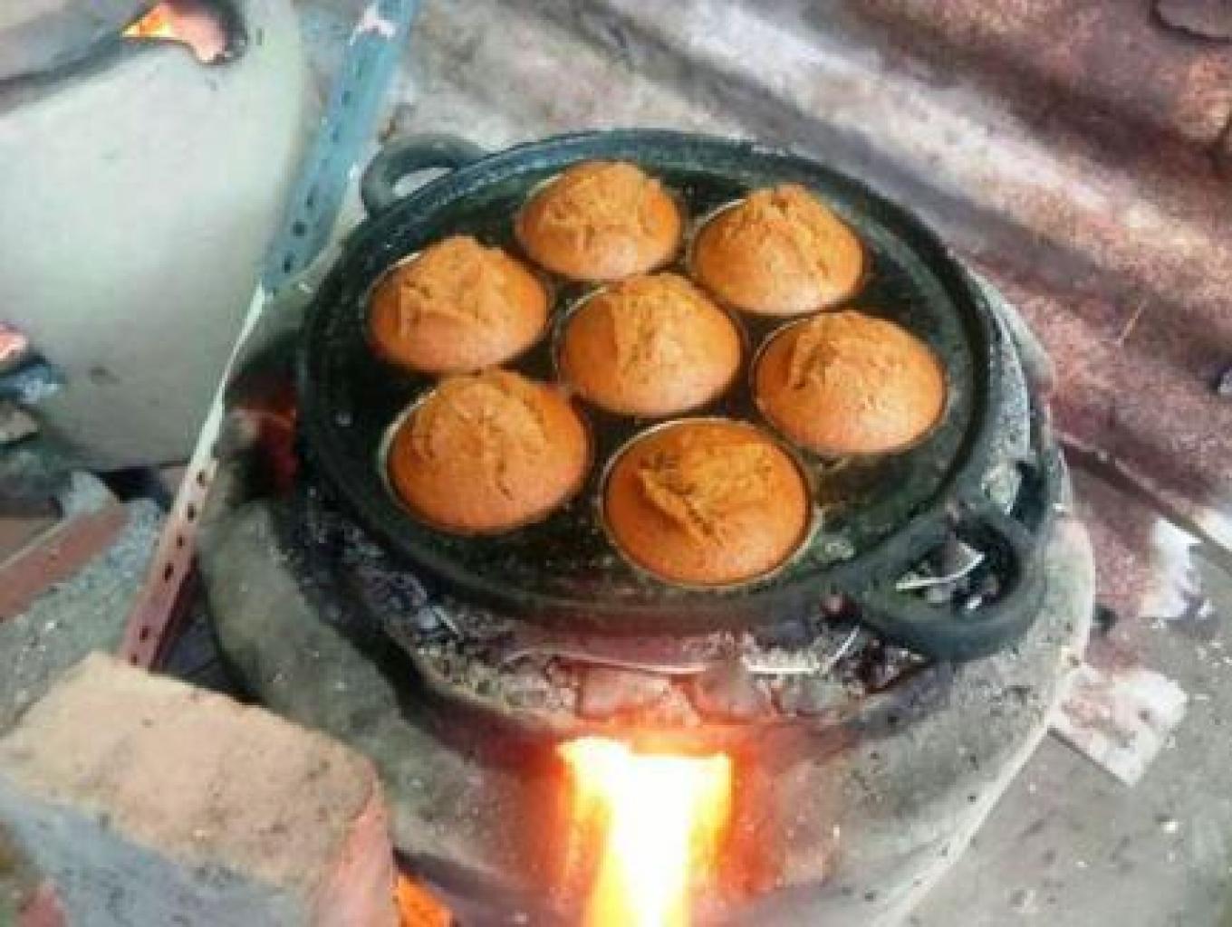 Kue Apang Paranggi