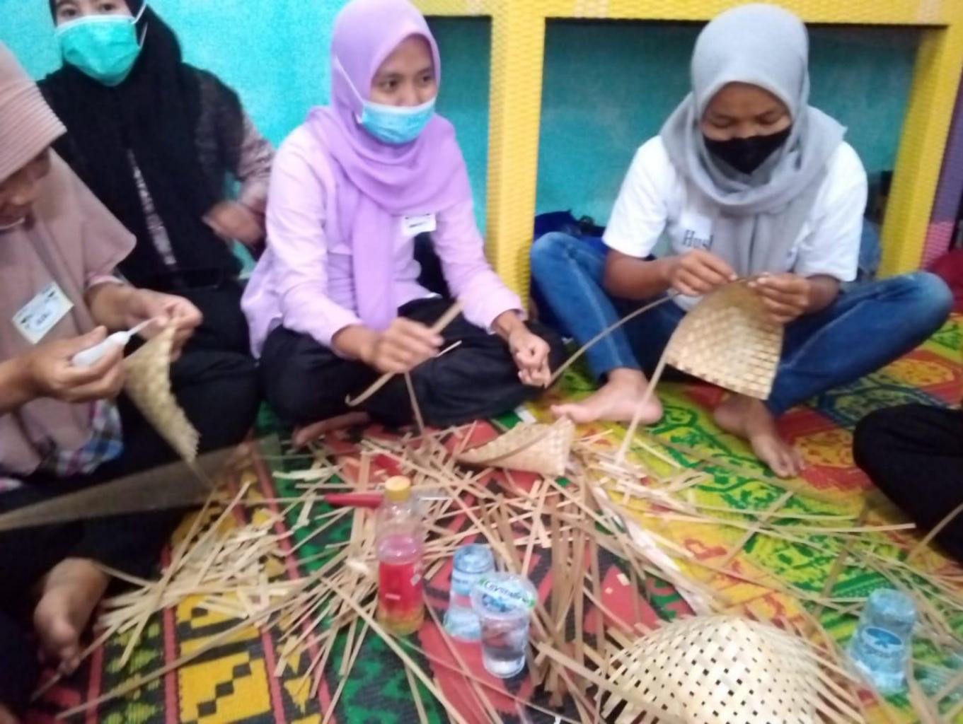 Wisata Kampung Anyaman