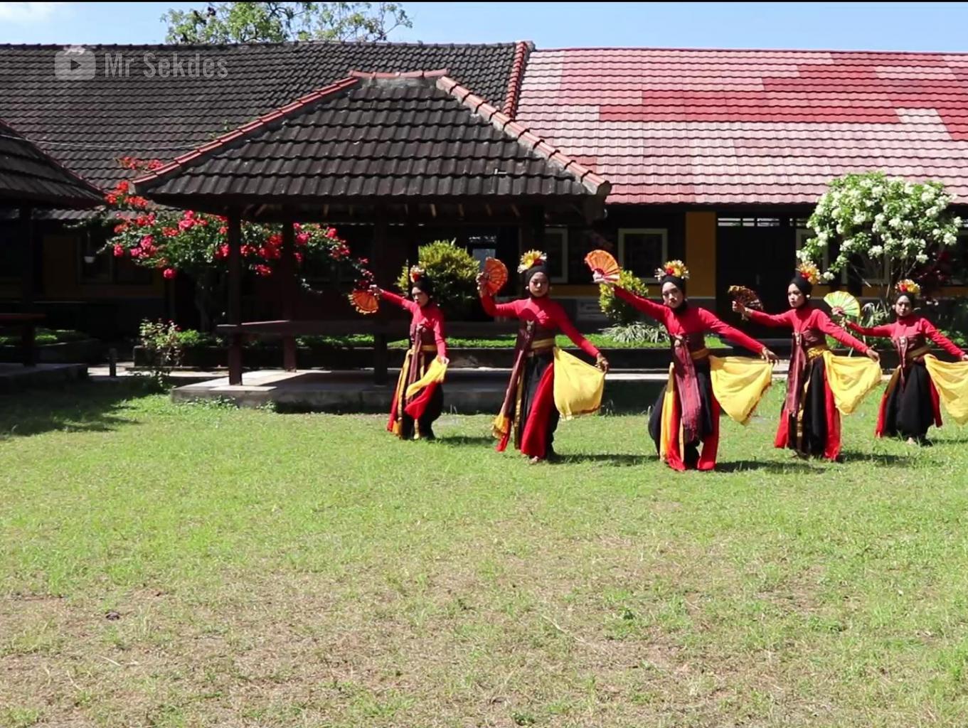 Tari Sasak Dan Tari Kreasi Desa