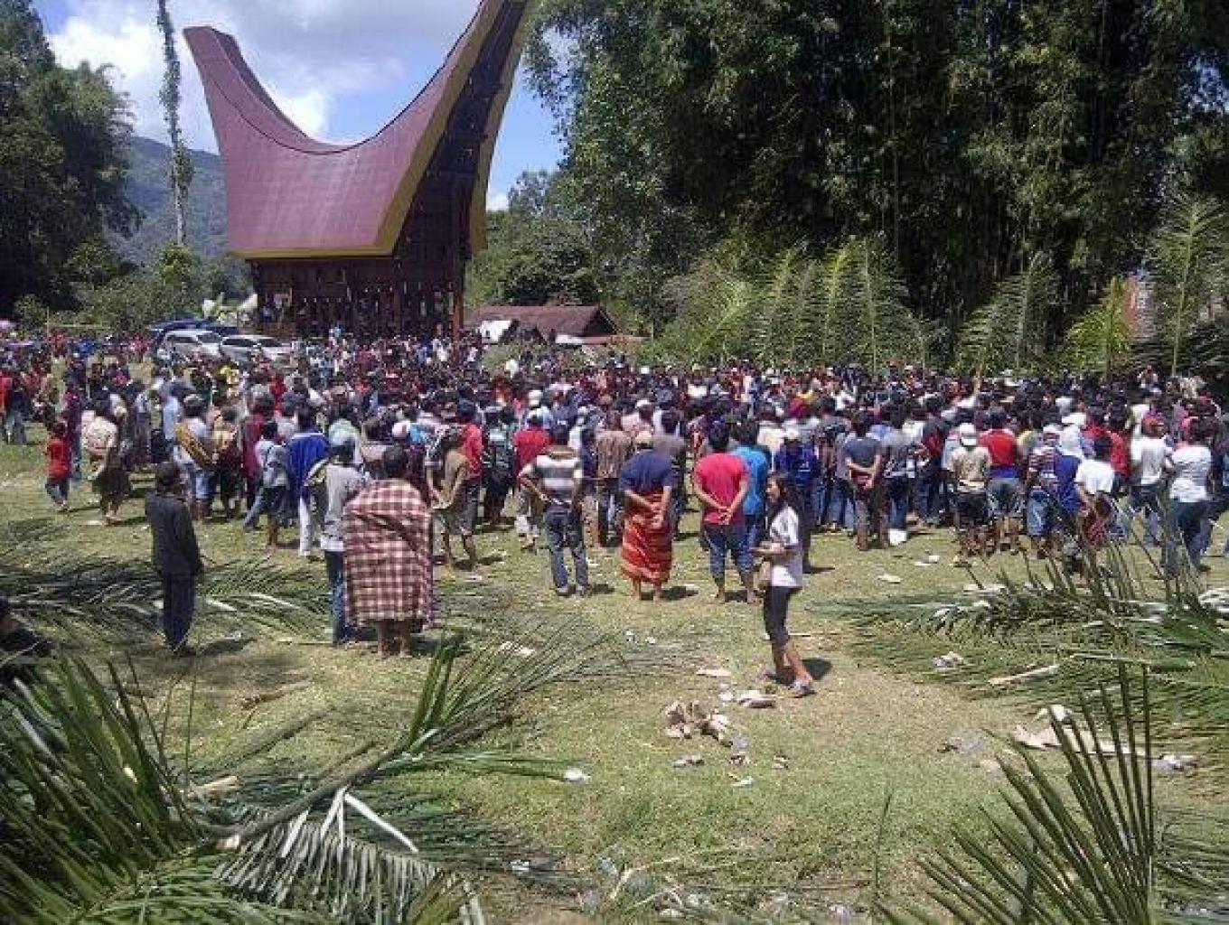 Budaya Adu Kaki (sisemba' Sangmane) Dilaksanakan Pada Hari Terakhir Ritual Ma'nenek.