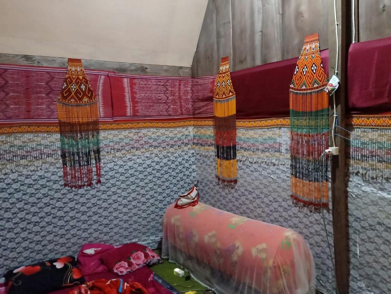 Budaya Orang Toraja Menyimpan Mayat Di Rumah Hingga Puluhan Tahun