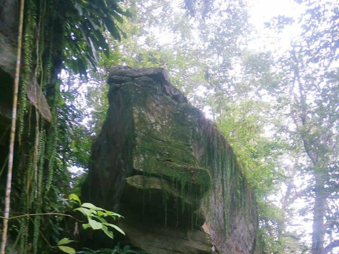 Batu Kapal Batu Ajung