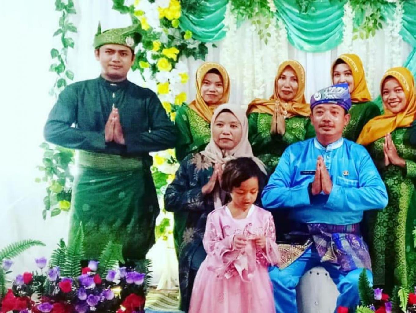 Produk Turunan Kain Tenun Songket Batu Bara Di Desa Padang Genting