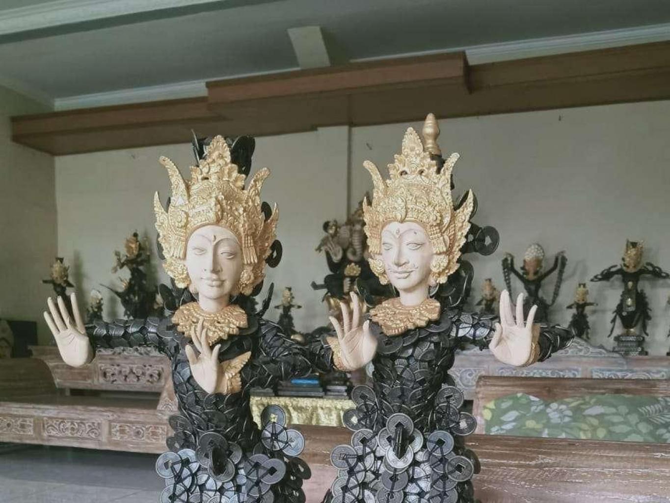 Patung Uang Kepeng