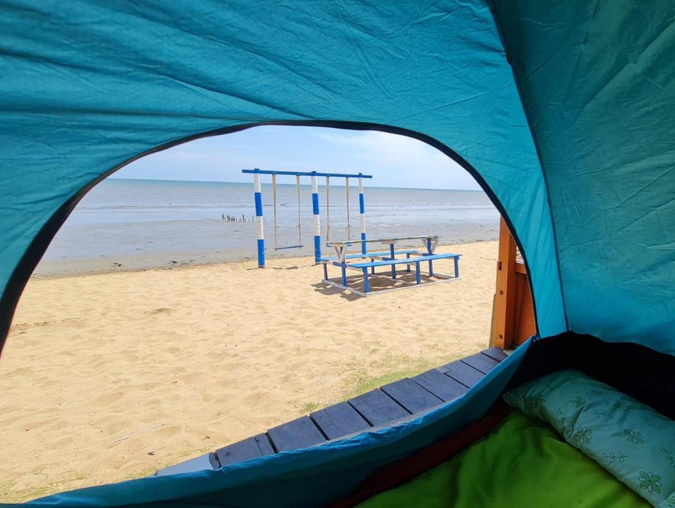 Pondok Camping Kinjil Pesisir