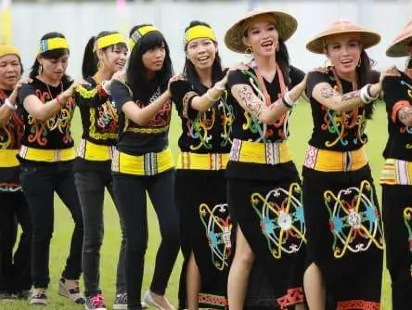 Kesenian Dan Budaya Tarian Adat Dayak Lundayeh