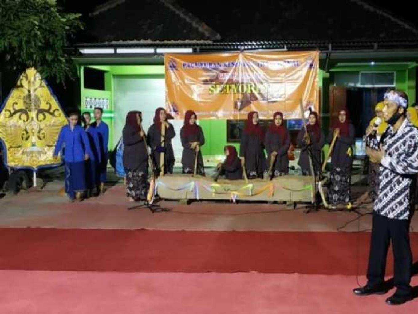 Gejog Lesung Setyo Rini