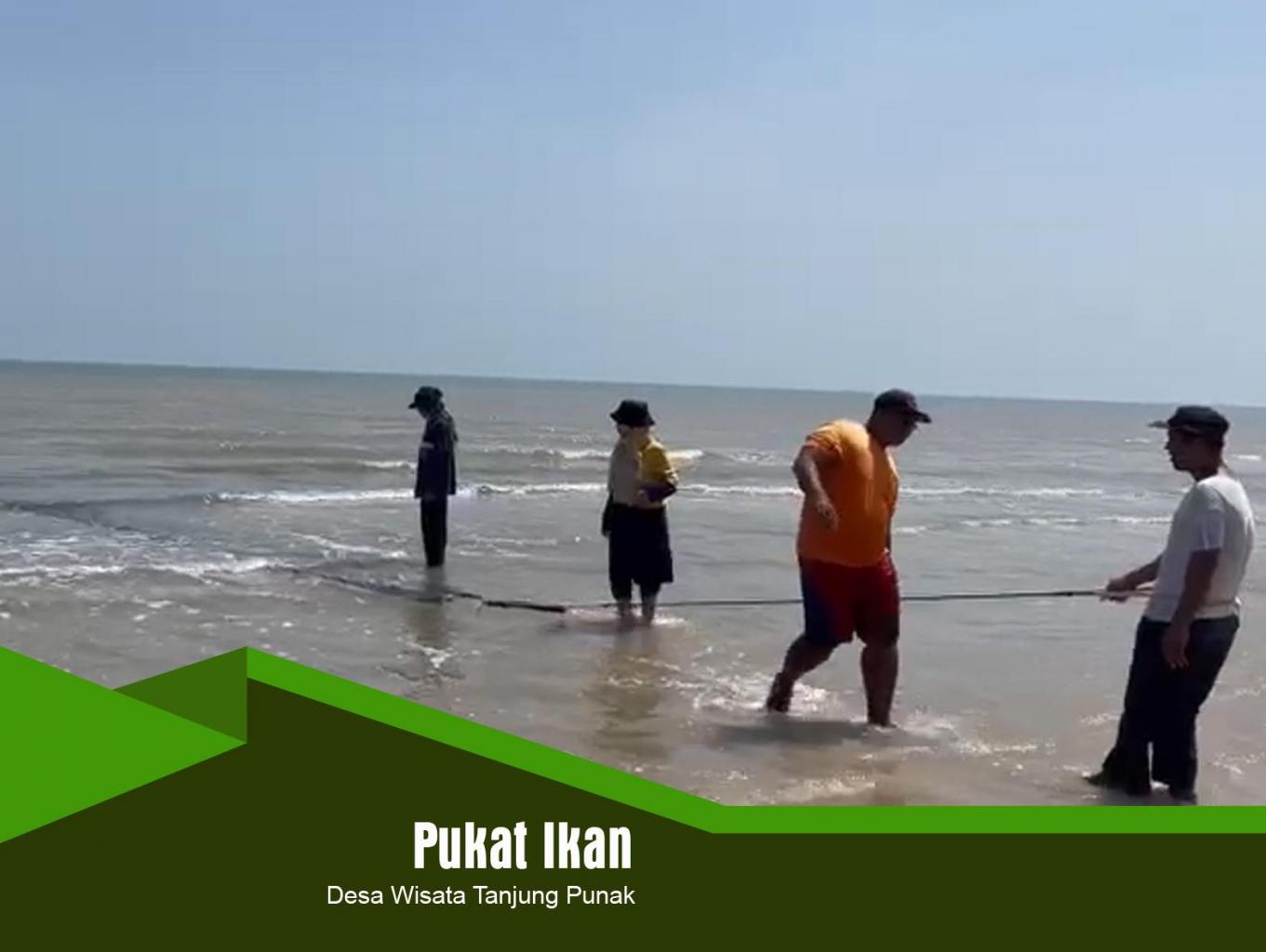 Pukat Ikan Di Pantai