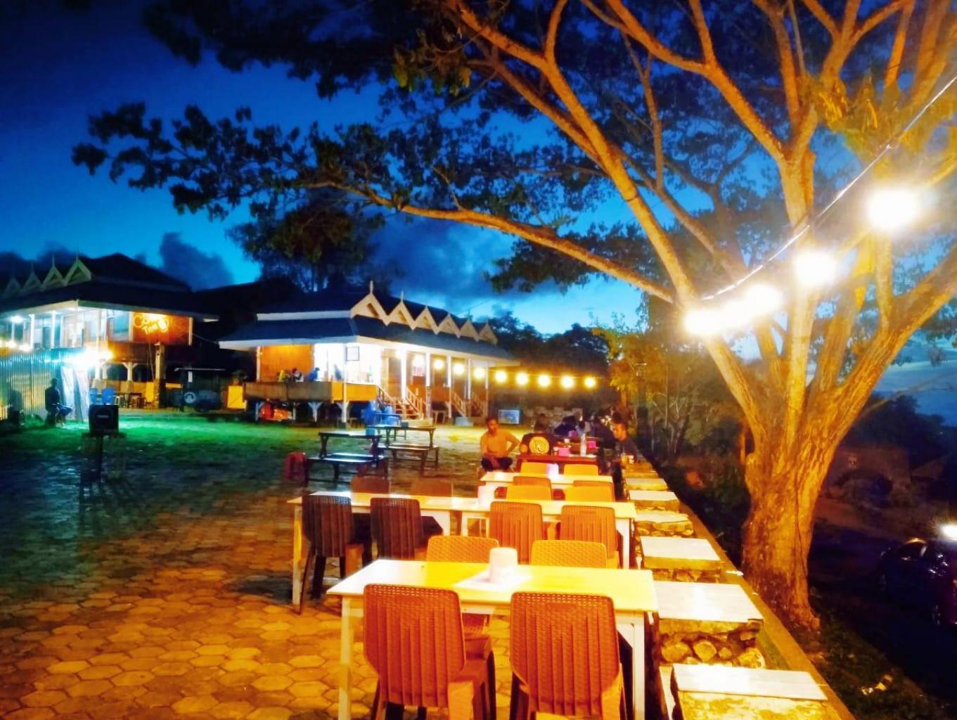 Pusat Jajanan Kuliner Limbo Wolio