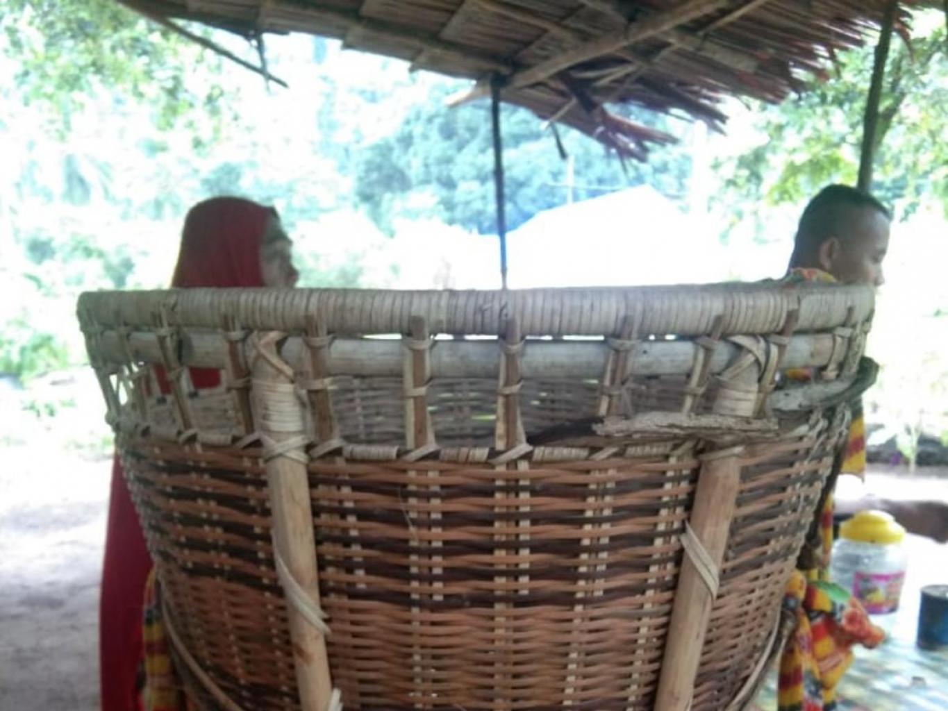 Toting (Keranjang Tradisional)