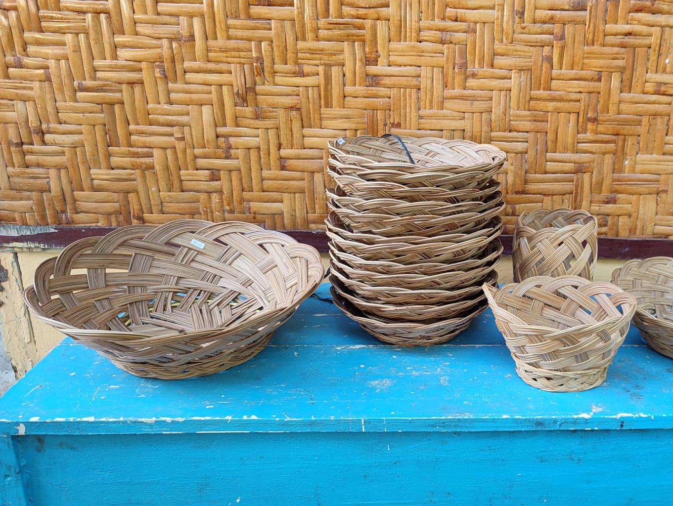 Kerajinan Berbahan Lidi Pohon Kelapa