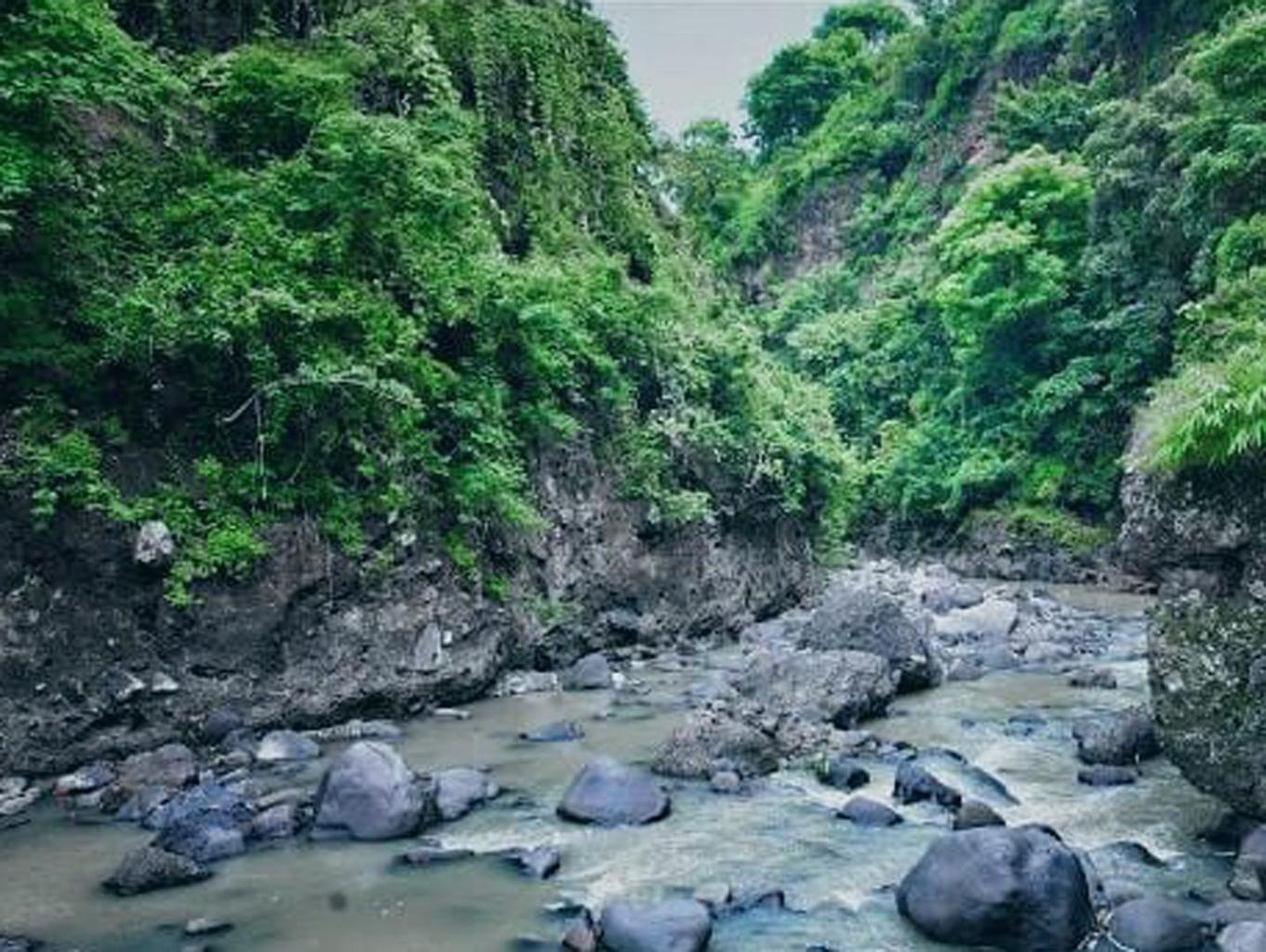 River Tenten Tanjah-anjah Pengkelak mas