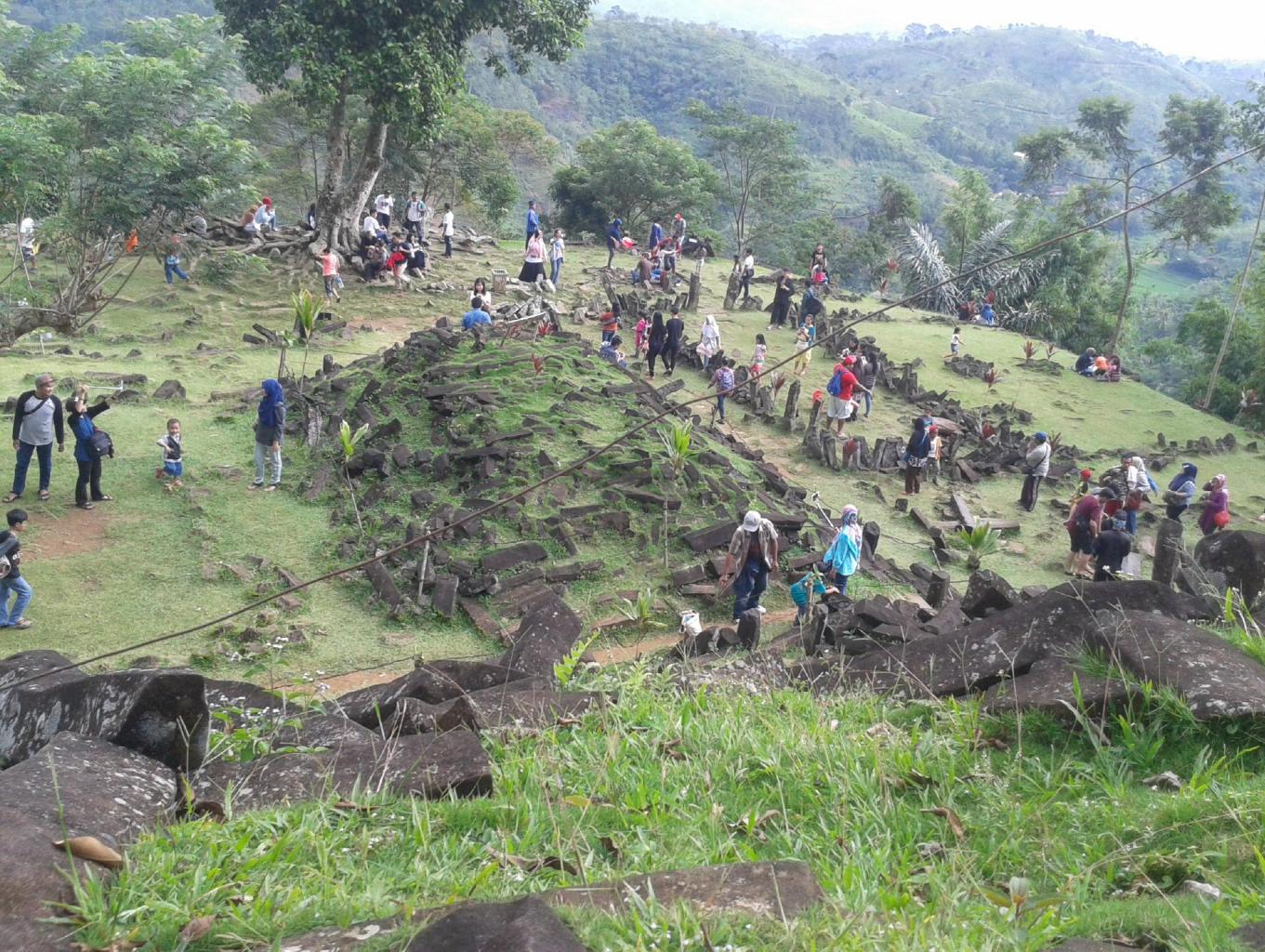 Daya tarik wisata alam Situs Cagar Budaya Gunung Padang
