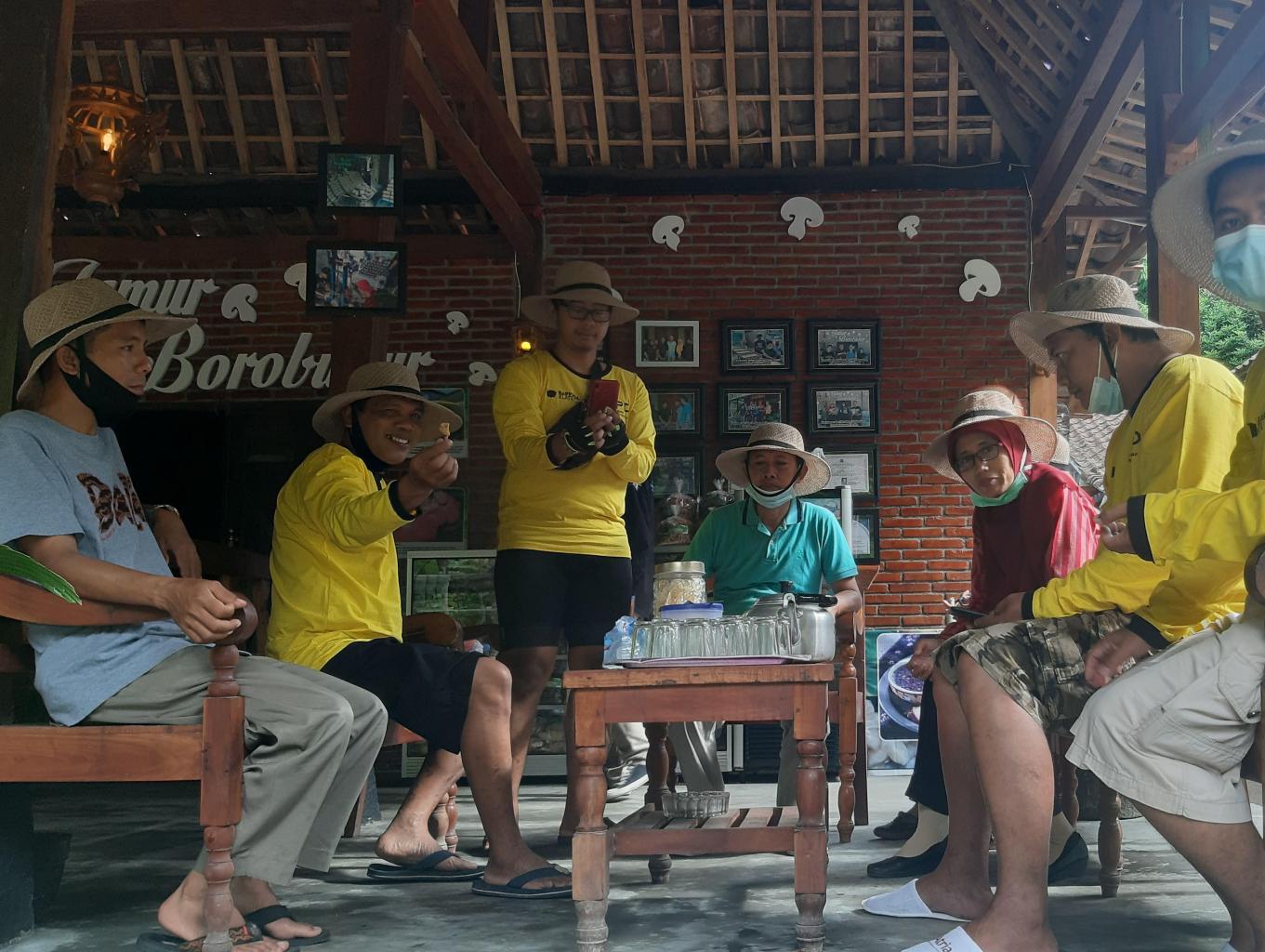EDUKASI BUDIDAYA JAMUR