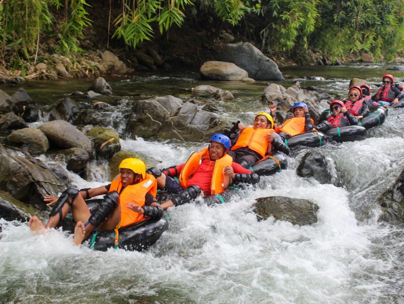 Bihe (Botu Kapali River Tubing)
