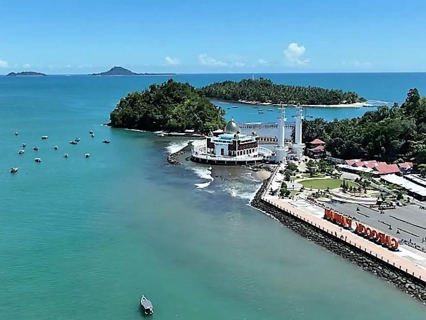 Carocok Pantai Painan Nagari Painan Selatan Painan