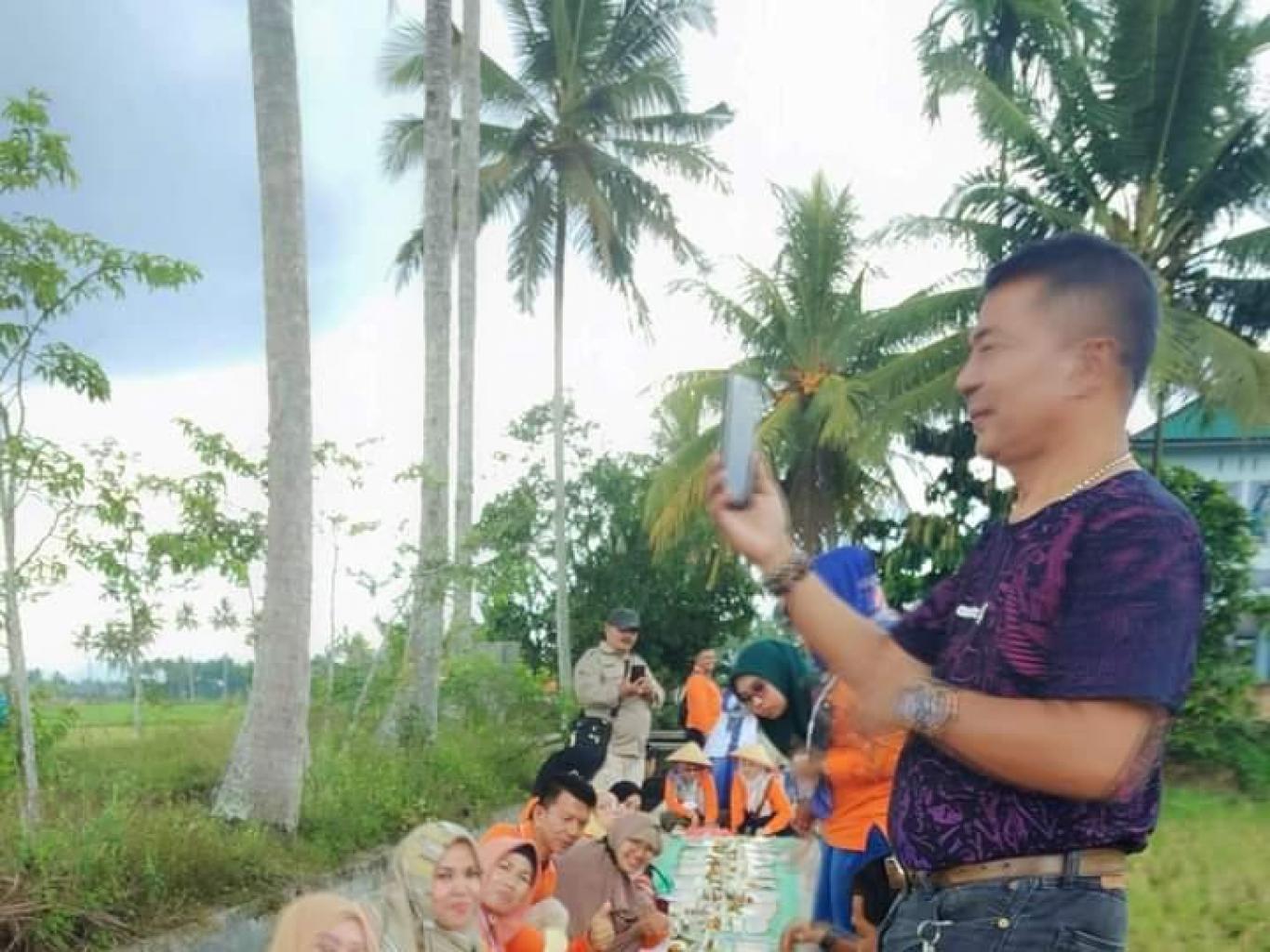 Paket Makan di Sawah