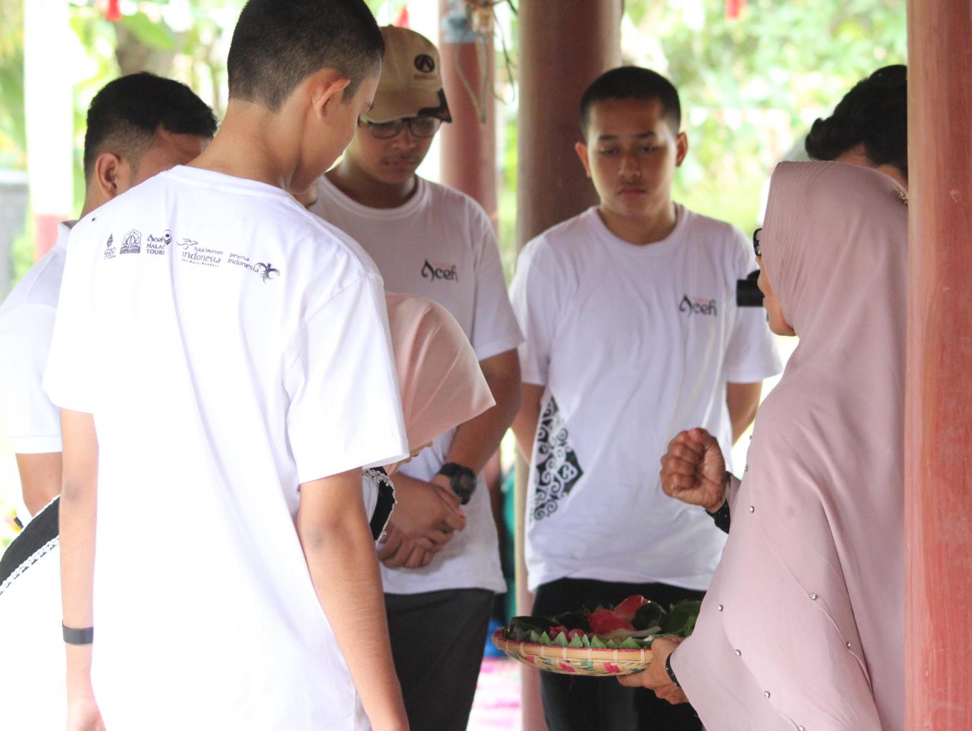 Wet Wet Gampong (Keliling Desa)