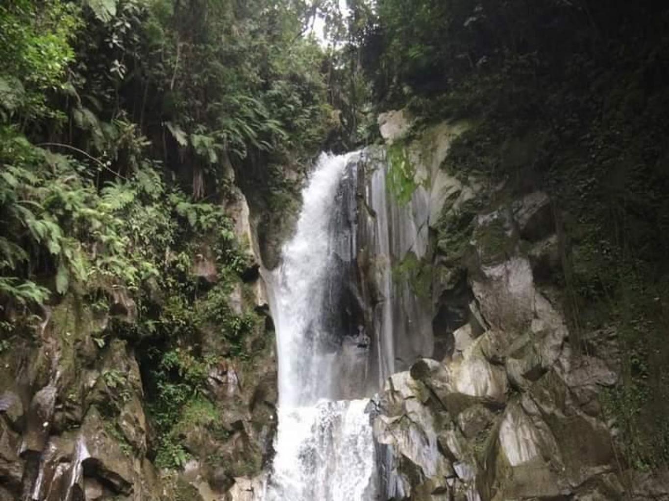 Air terjun Lombang Gurgur