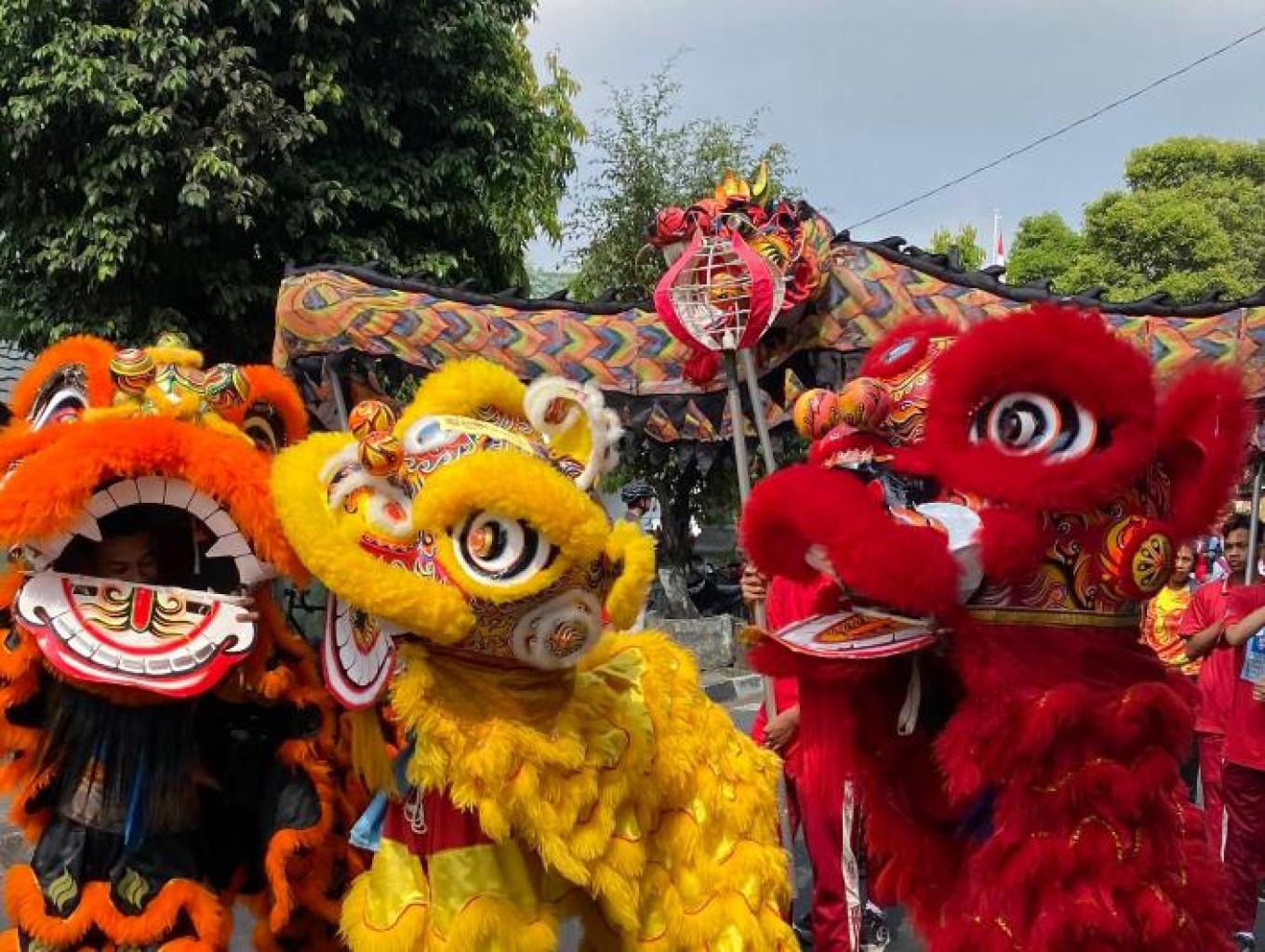 Barongsai dan Naga