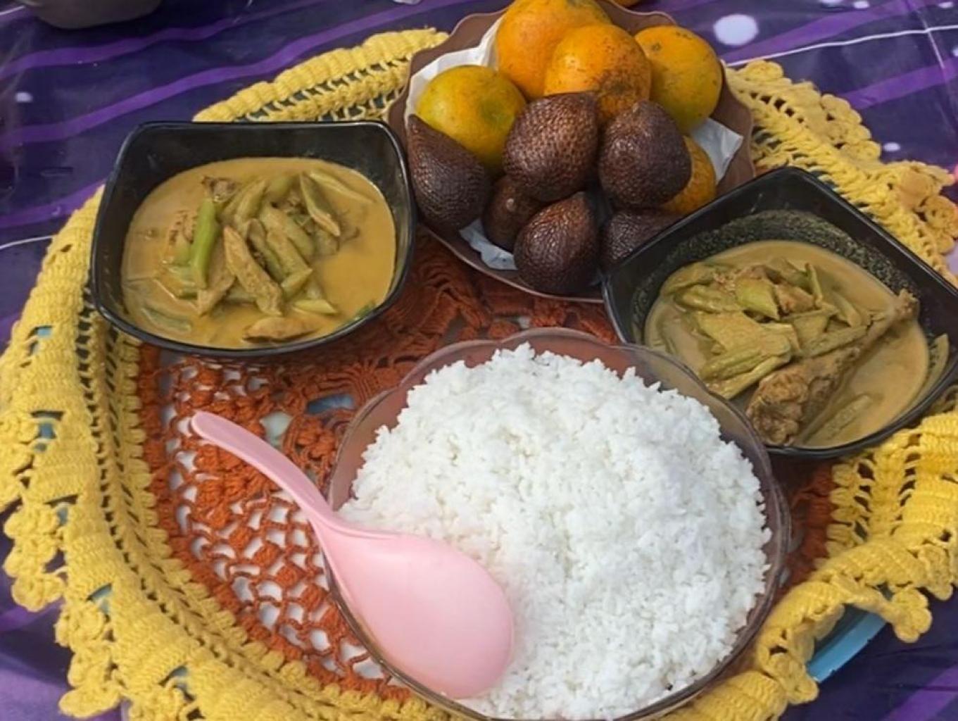 Gulai Ayam Ubek