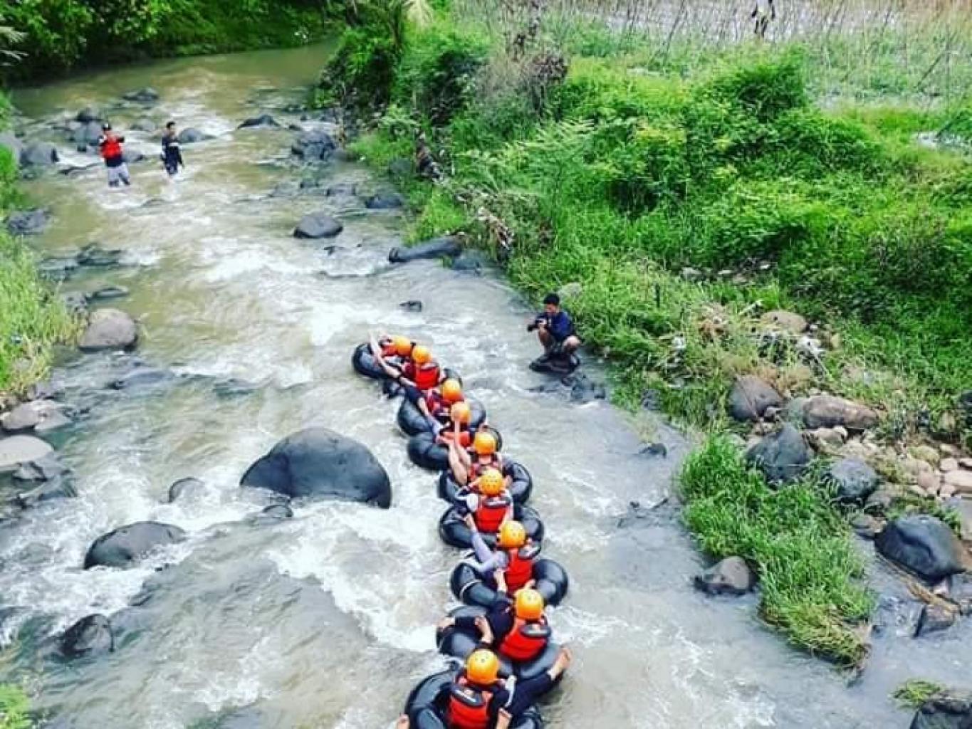 Ngalun Ban (River Tubing)