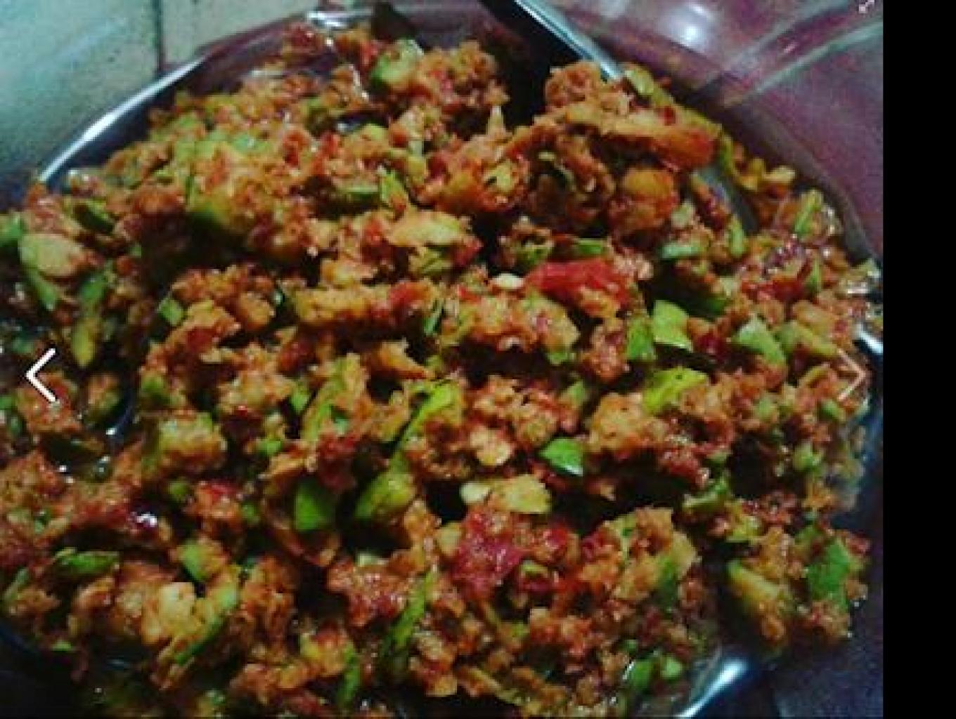 Sambal Lado Putiak Macang 