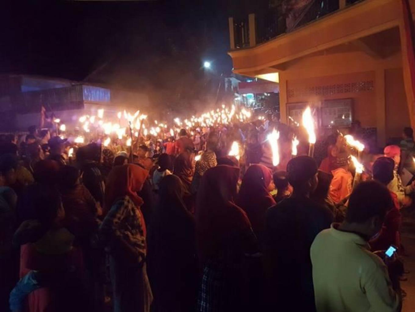 Tradisi Suluah Botuang anak-anak didikan subuh dan warga binaan surau 