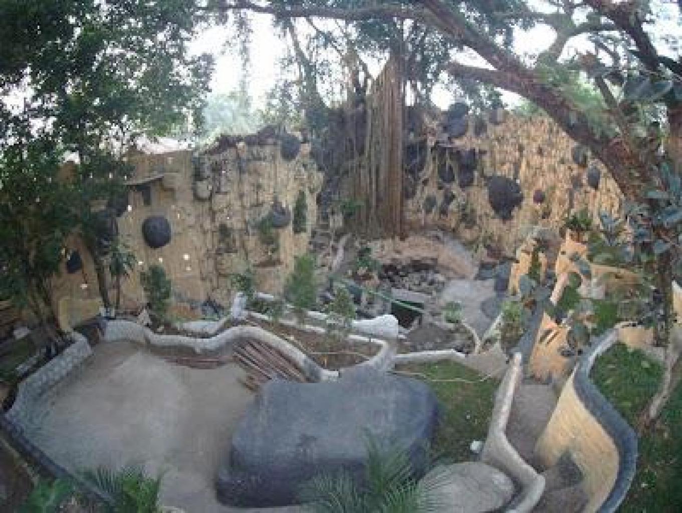 Wisata Taman Buatan