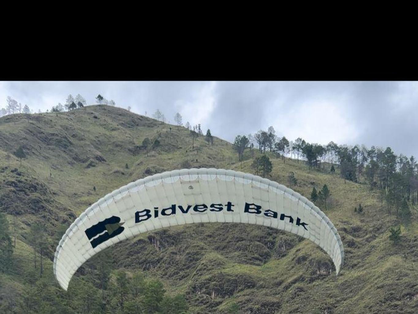 Kuliki Paralayang Karo