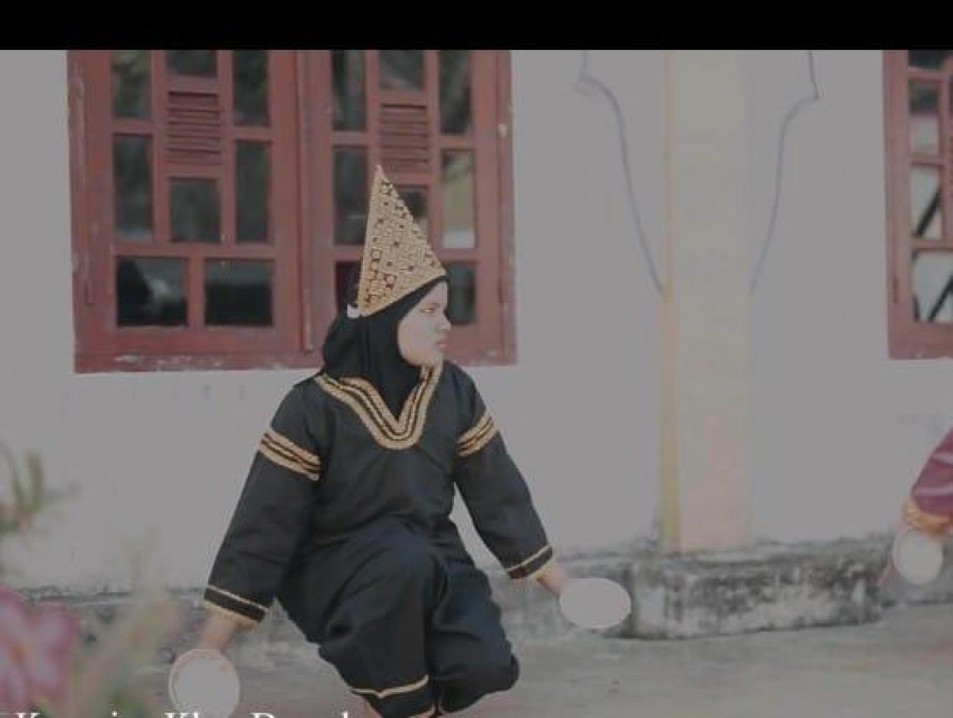 Tari Piring