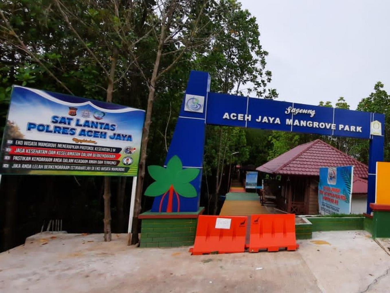 EKO WISATA MANGGROVE SAYEUNG