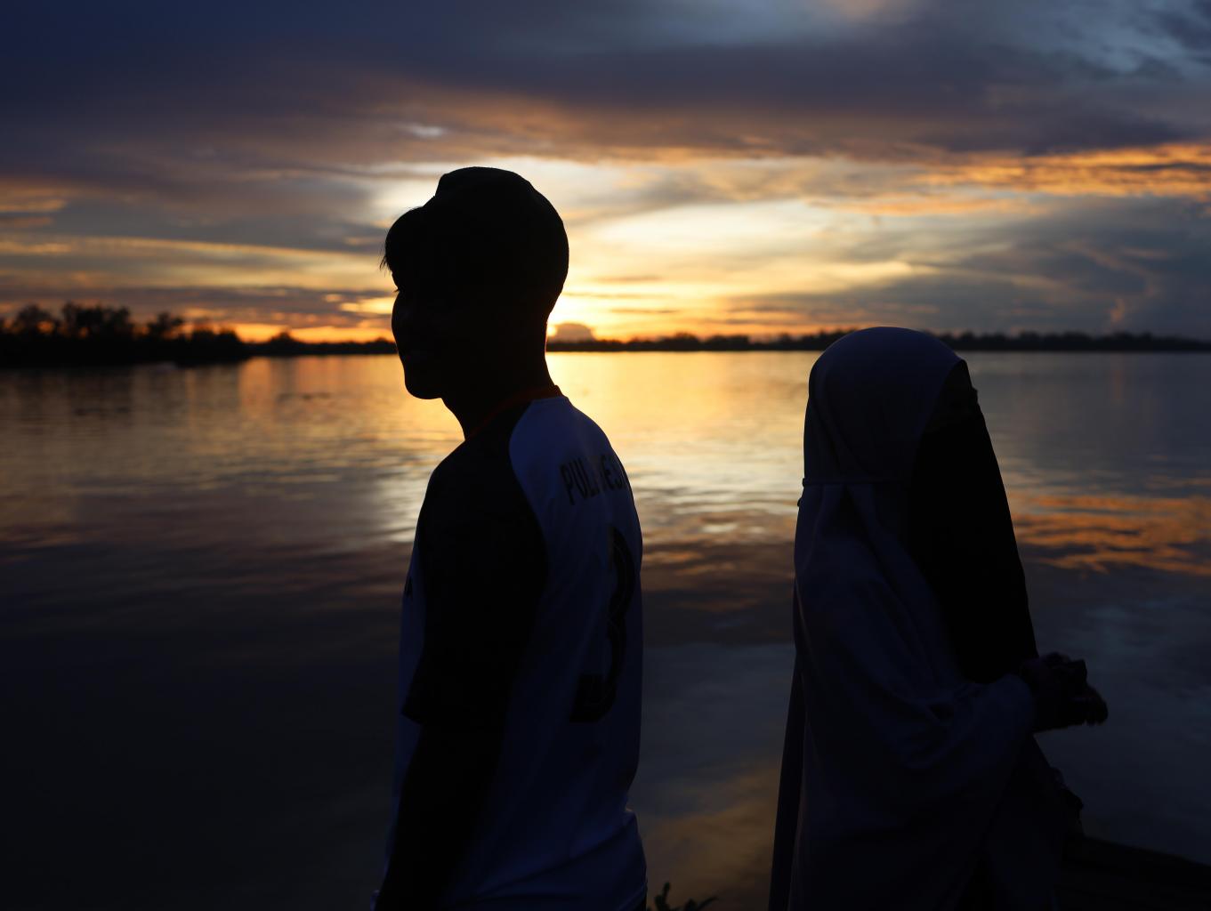 Sunset Desa Pulau Besing