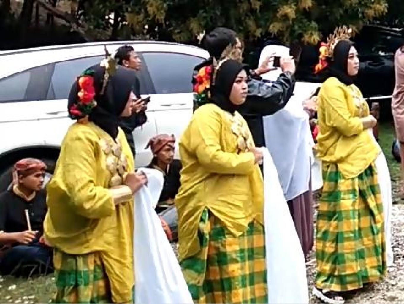 Tari Pakkarena