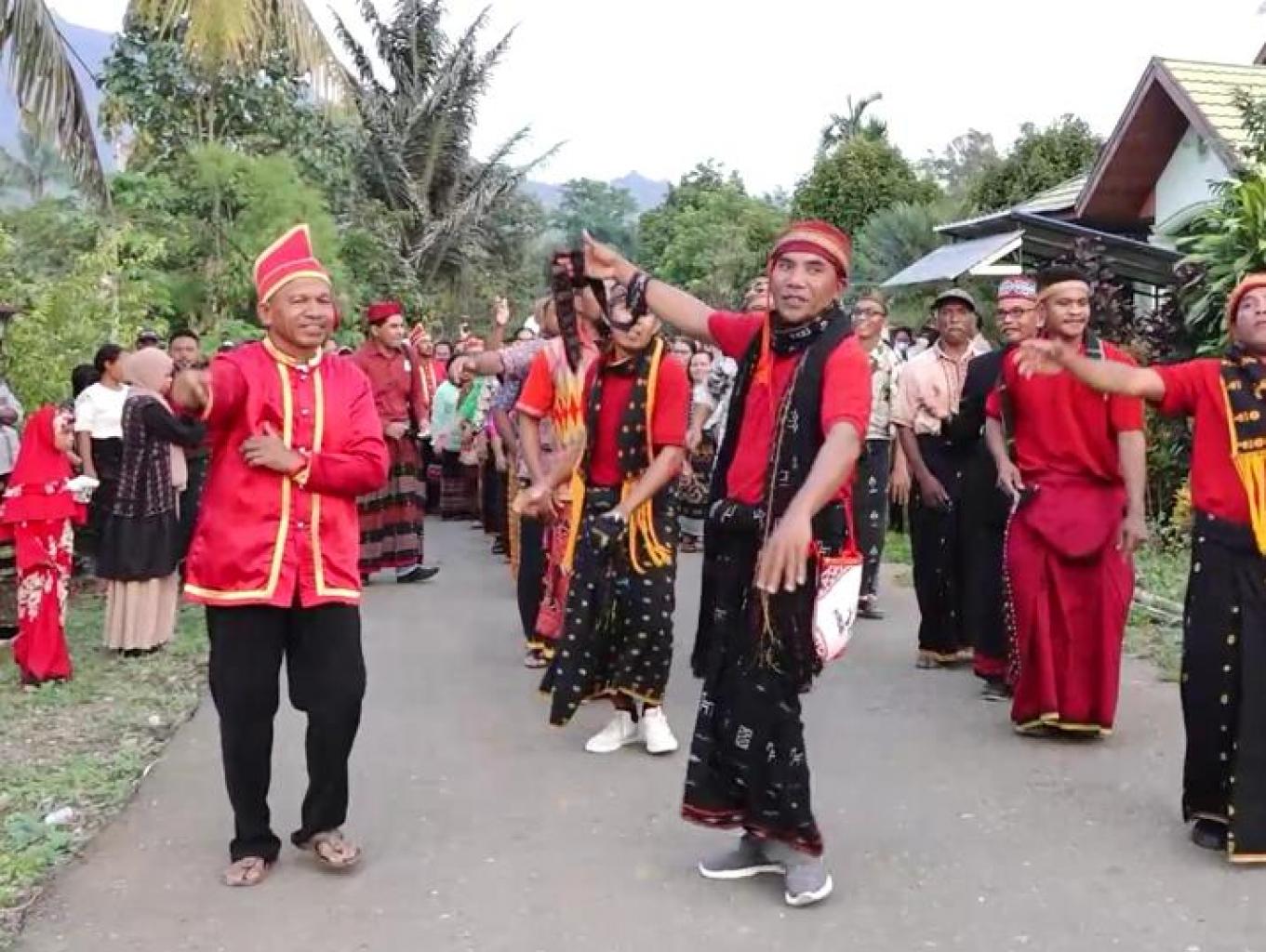 Tarian Jai dari Kampung Flores  Desa Tabarano