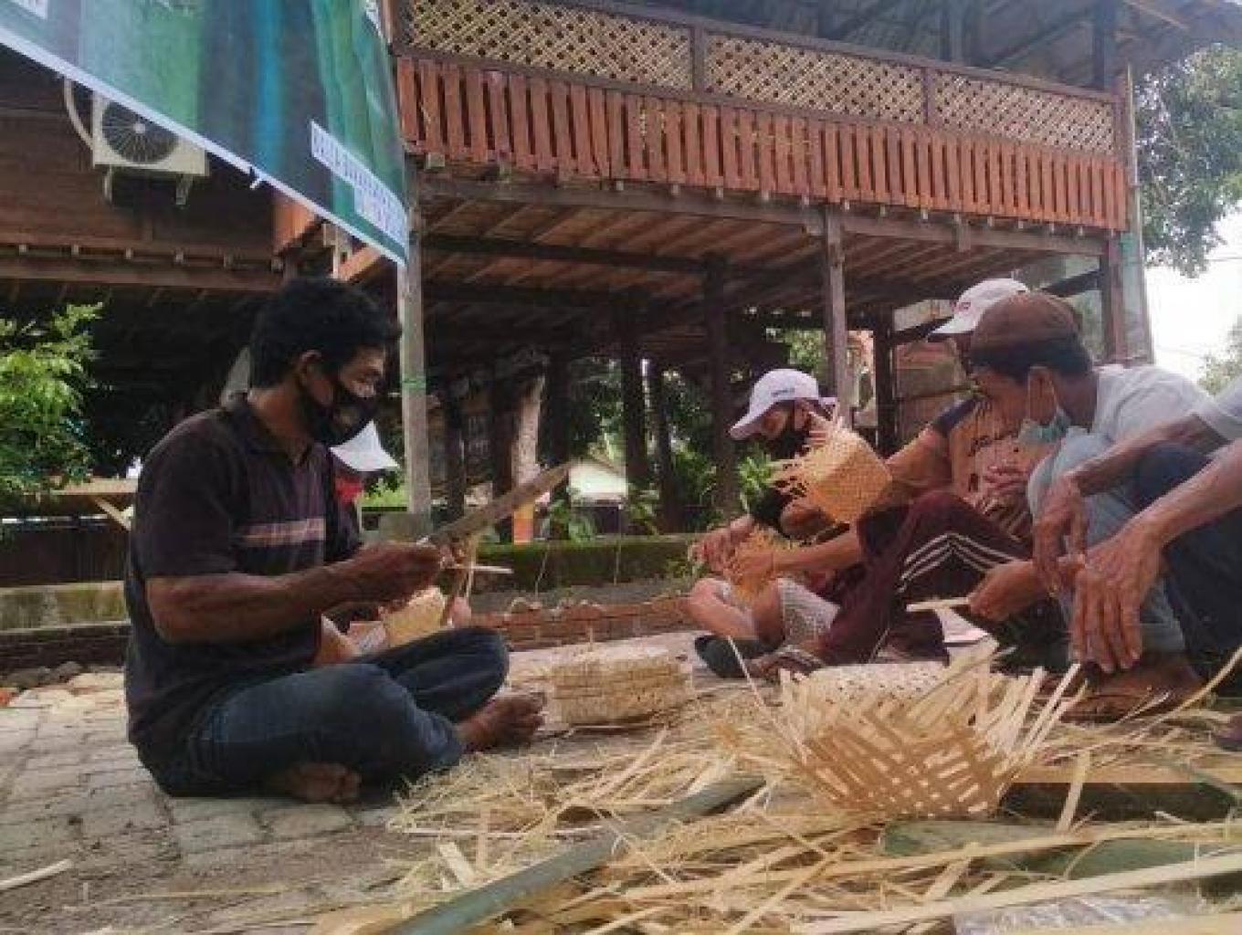 Pattongko Kanre (Wadah Makanan)