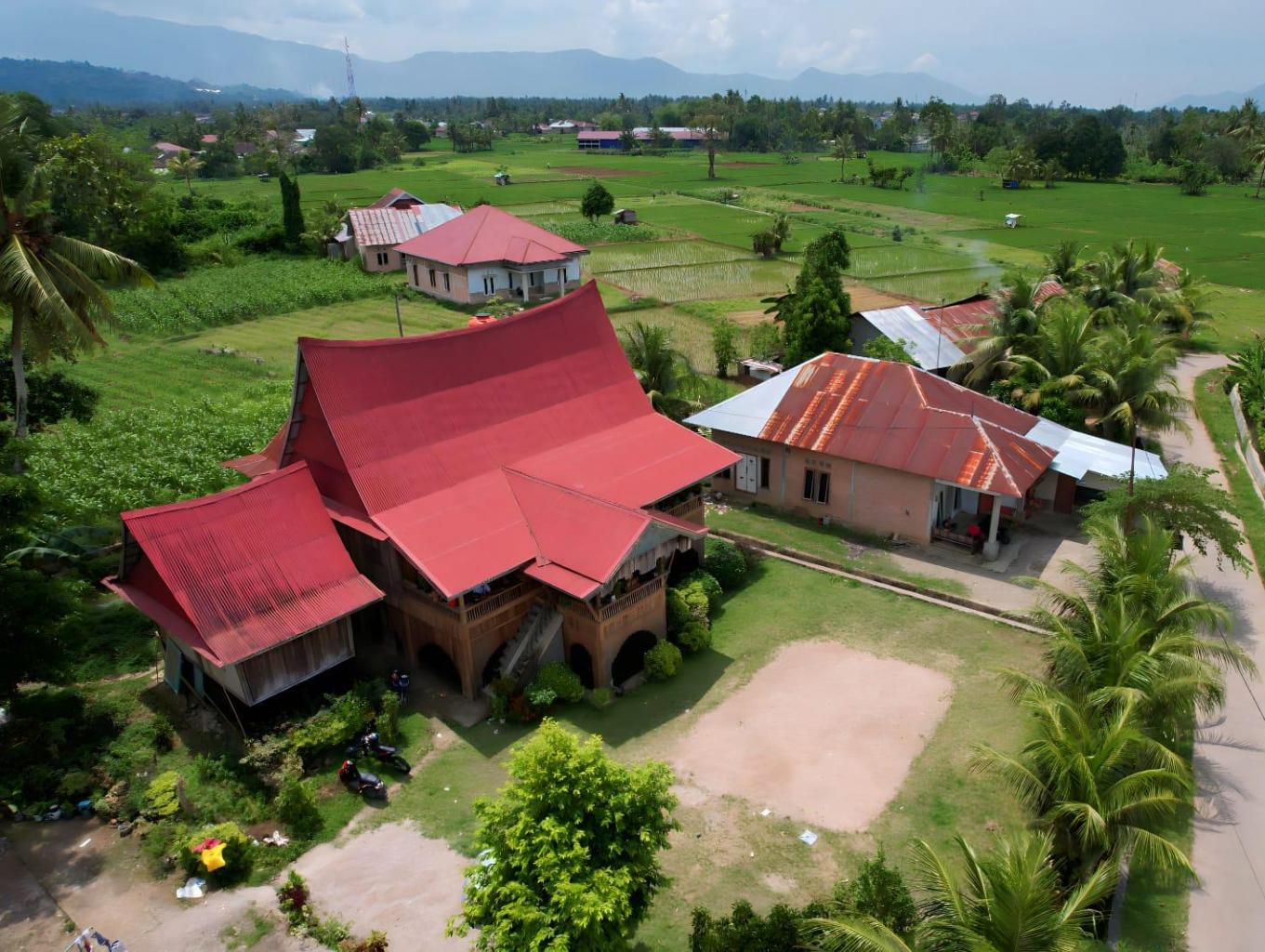 Kampung Adat Rimbo Tarok